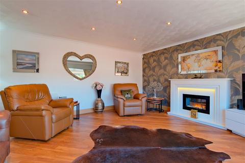 4 bedroom detached house for sale, Millheugh Brae, Larkhall