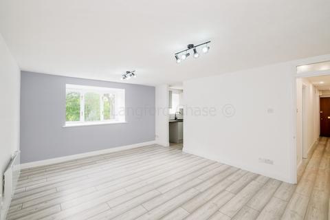 undefined, Woodridge Close, Enfield, EN2