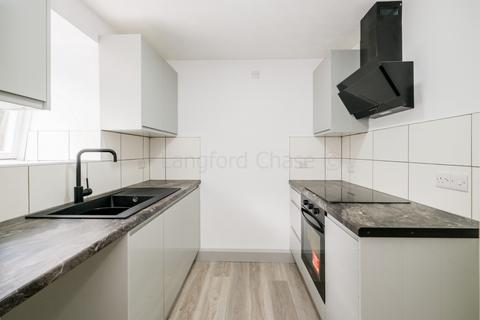 undefined, Woodridge Close, Enfield, EN2