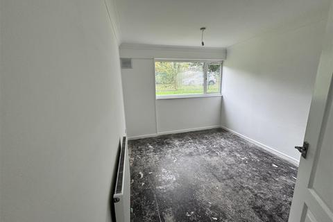 4 Chiswick Walk, Birmingham, B37 6TA