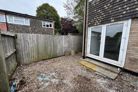 4 Chiswick Walk, Birmingham, B37 6TA