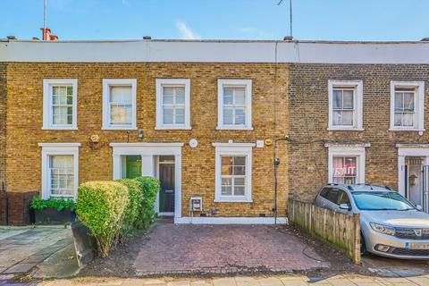 Wandsworth Road, London SW8