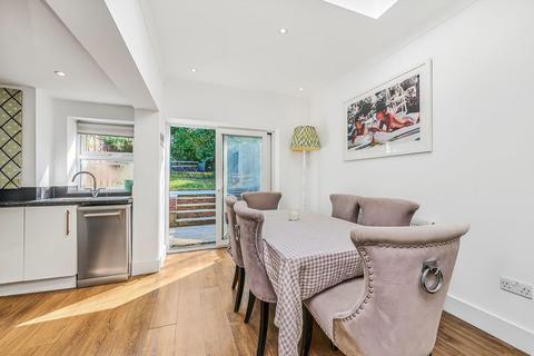 3 bedroom terraced house for sale, Wandsworth Road, London SW8