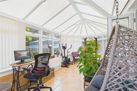 10 Salter Close, Trowbridge, BA14 7TD