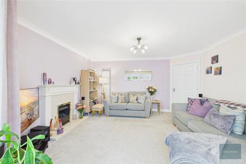 10 Salter Close, Trowbridge, BA14 7TD