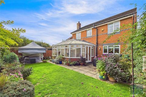 10 Salter Close, Trowbridge, BA14 7TD