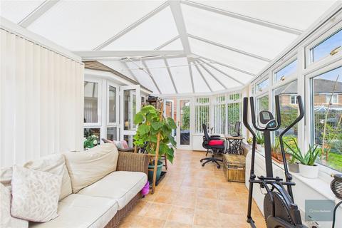 10 Salter Close, Trowbridge, BA14 7TD