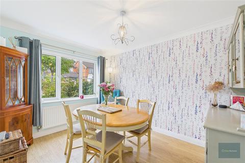 10 Salter Close, Trowbridge, BA14 7TD