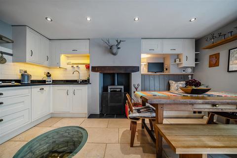 undefined, High Street, Bisley GL6
