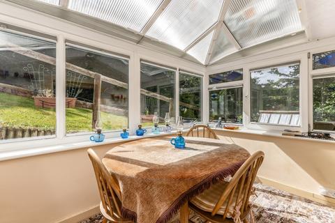 undefined, Jumps Road, Churt, Farnham, Surrey, GU10