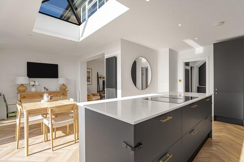 6 Broadfield Road, Woolmer Green, Knebworth, SG3 6LZ