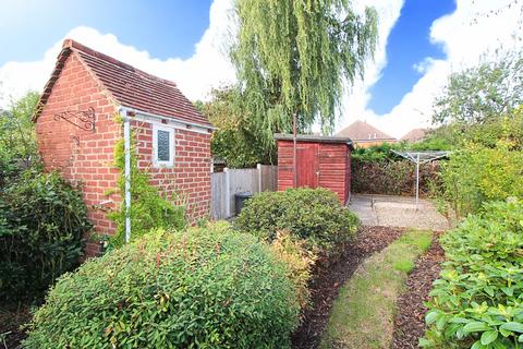 undefined, Newlands, Pershore, Worcestershire
