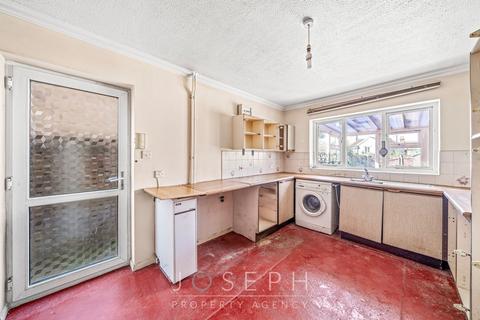 3 bedroom bungalow for sale, York Crescent, Claydon, IP6
