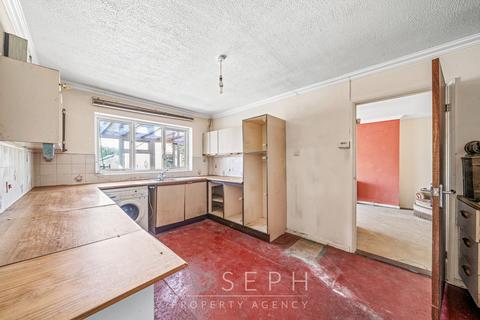 3 bedroom bungalow for sale, York Crescent, Claydon, IP6
