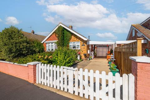 2 bedroom detached bungalow for sale, Arthur Avenue, Caister-On-Sea