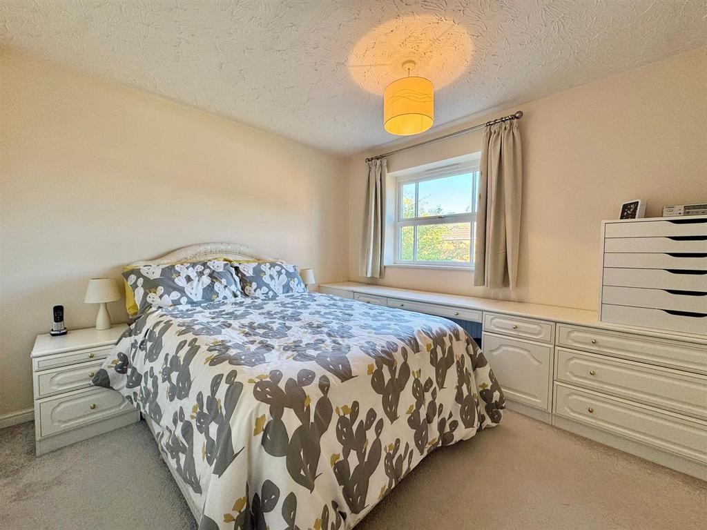 Bed 1 (1).jpg