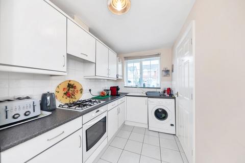 2 bedroom end of terrace house for sale, Redwing Rise, Royston SG8