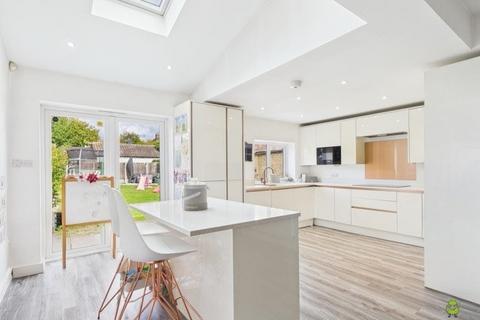 10 Glynde Road, Bexleyheath, DA7 4ET