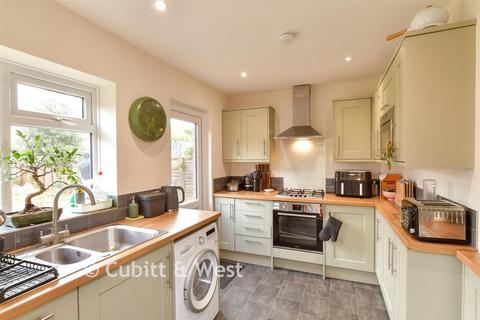 2 bedroom semi-detached house for sale, Middle Road, Shoreham-By-Sea BN43