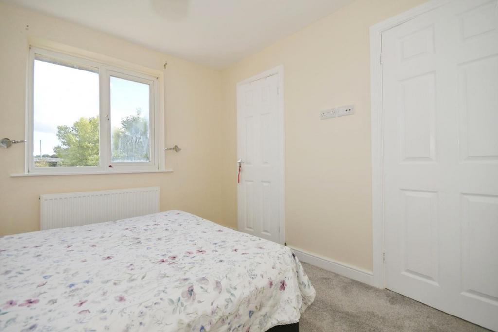 BED 1 02.jpg