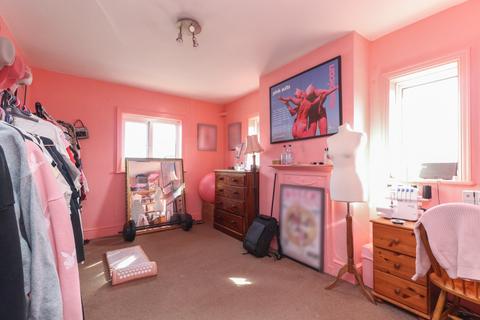 2 bedroom flat for sale, Northdown Road, Margate, Kent, CT9