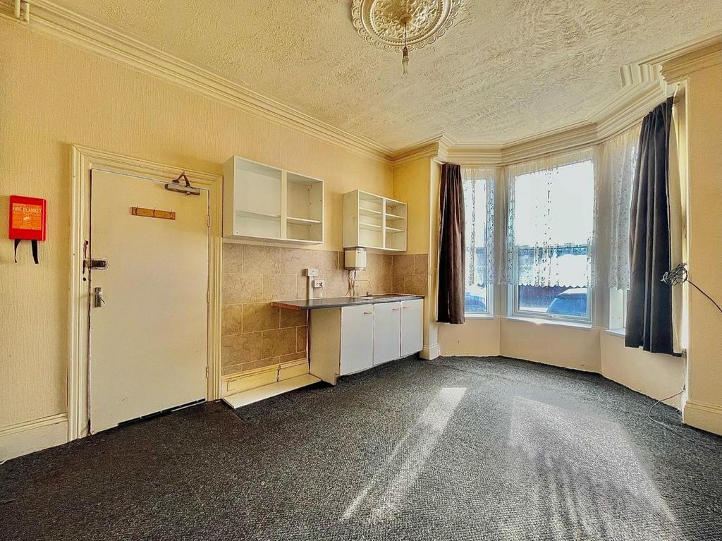 Flat 1