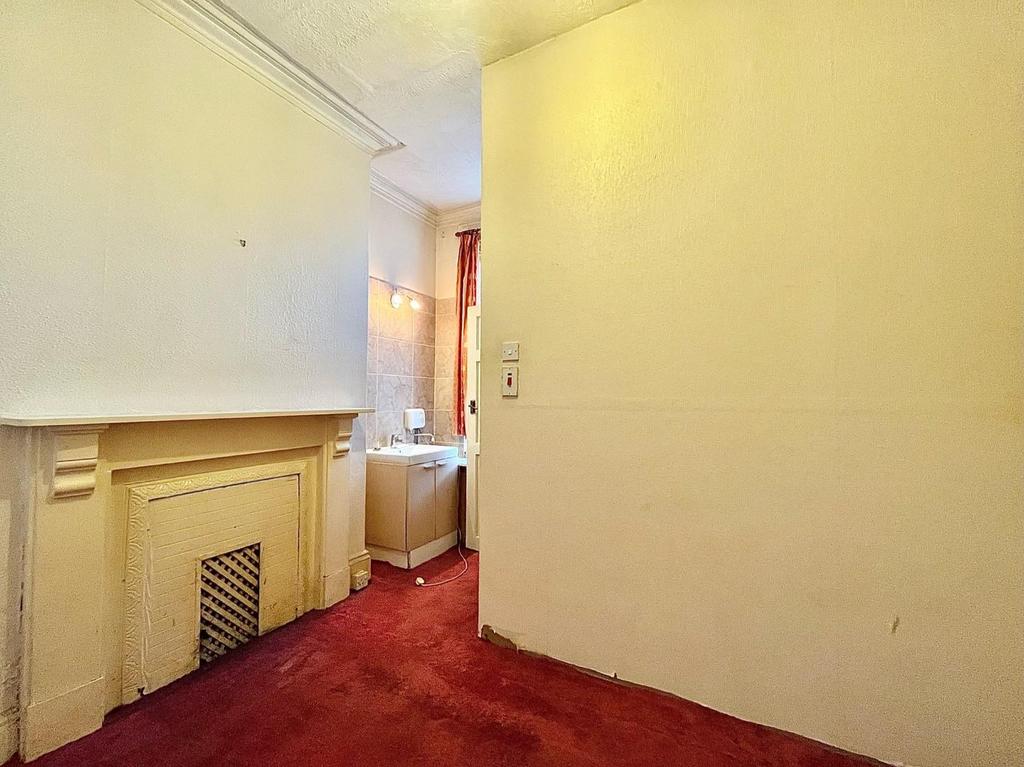 Flat 1