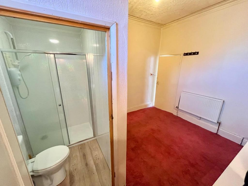 Flat 1