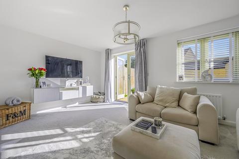 undefined, Daphne Jones Close, Fairford