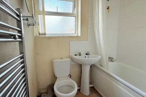 undefined, Castle Avenue, Duston, NN5 6JZ