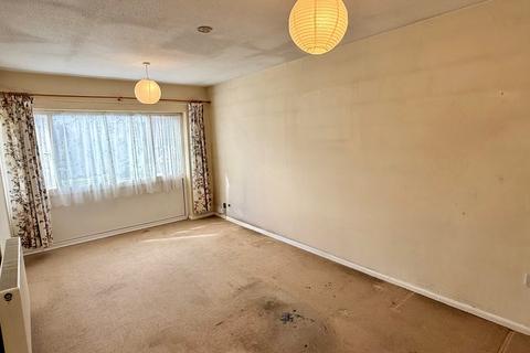 undefined, Castle Avenue, Duston, NN5 6JZ