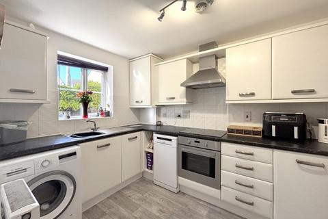 47 Pasmore Road, Helston, TR13 8ED
