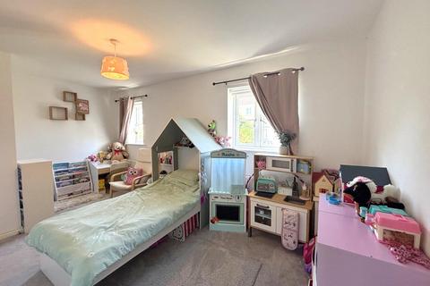 47 Pasmore Road, Helston, TR13 8ED