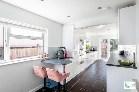 undefined, Highfield Road, West Byfleet KT14