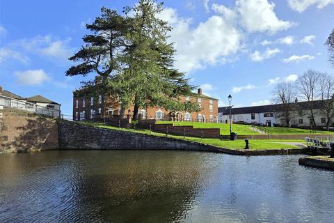 undefined, The Tontine, Severn Side, Stourport-On-Severn