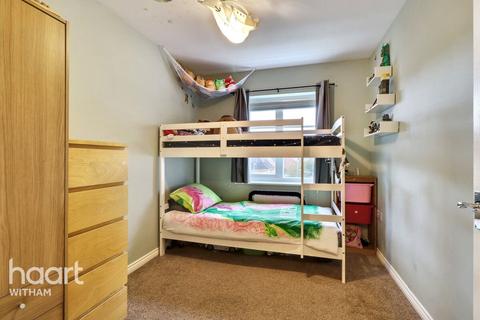 2 bedroom apartment for sale, Wood Grove, Silver End