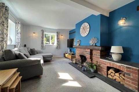 undefined, Churchill, Kidderminster