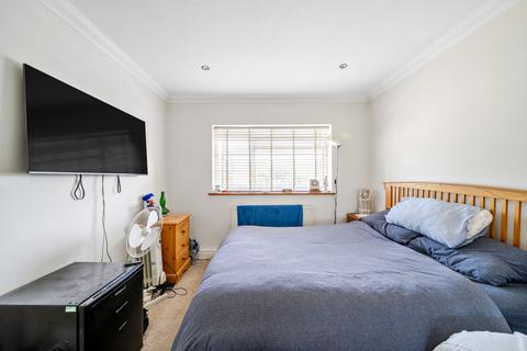 2 bedroom maisonette for sale, Penzance Close, Harefield, UB9