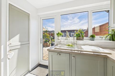 3 bedroom terraced house for sale, Mynchens, Basildon, Essex, SS15
