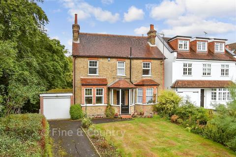undefined, Baldwins Hill, Loughton, Essex