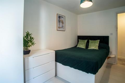 undefined, *£150pppw including bills* Derby Road, Nottingham, NG7 1LR