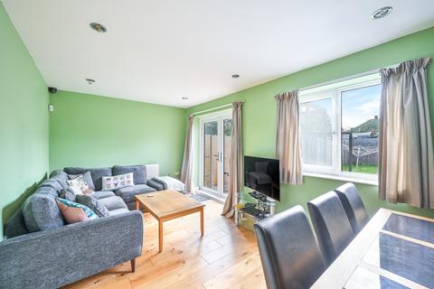 undefined, Abbotsbury Road, Morden SM4