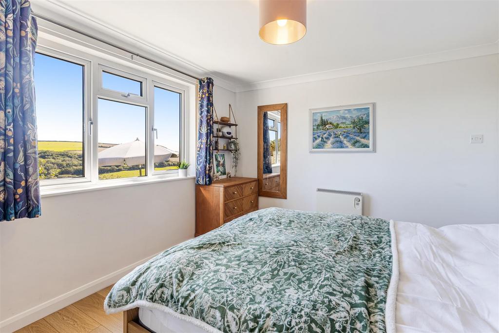 A19 - 13 Town Park, Loddiswell - 250922.jpg