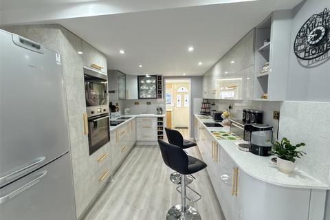 3 bedroom semi-detached house for sale, Monkridge Gardens, Dunston, NE11