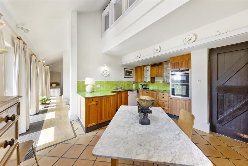 Kitchen4.jpg