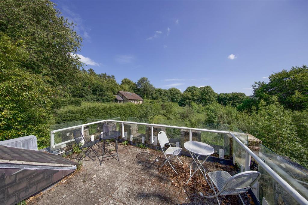 Terrace3.jpg
