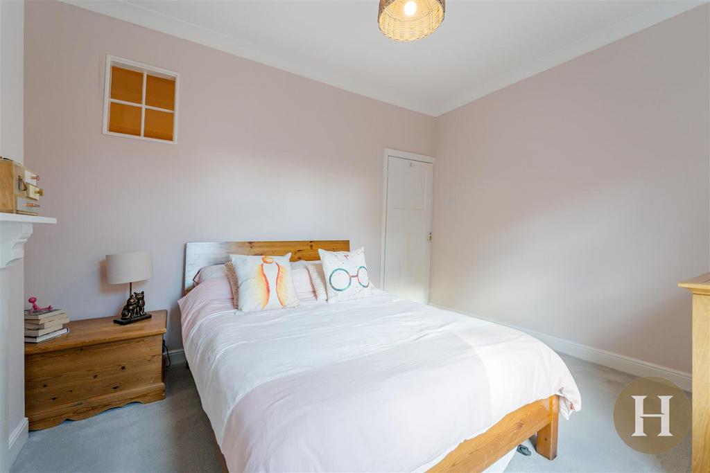 Hadleigh Estate Agents-24.jpg