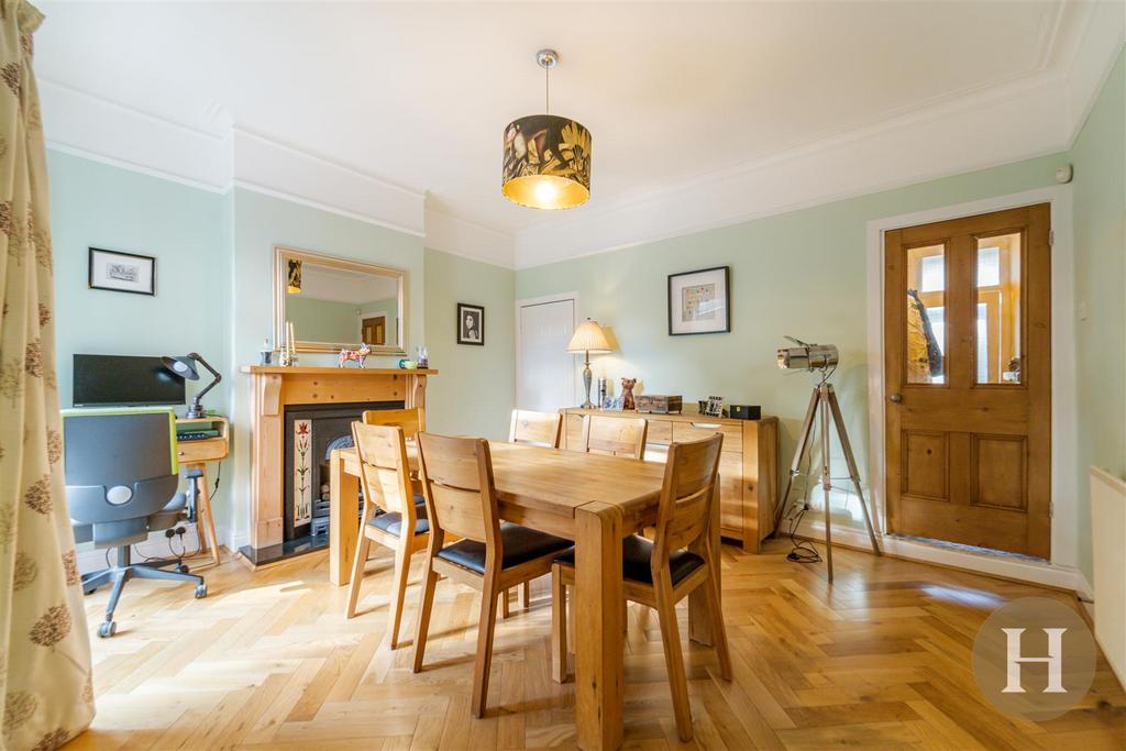Hadleigh Estate Agents-10.jpg