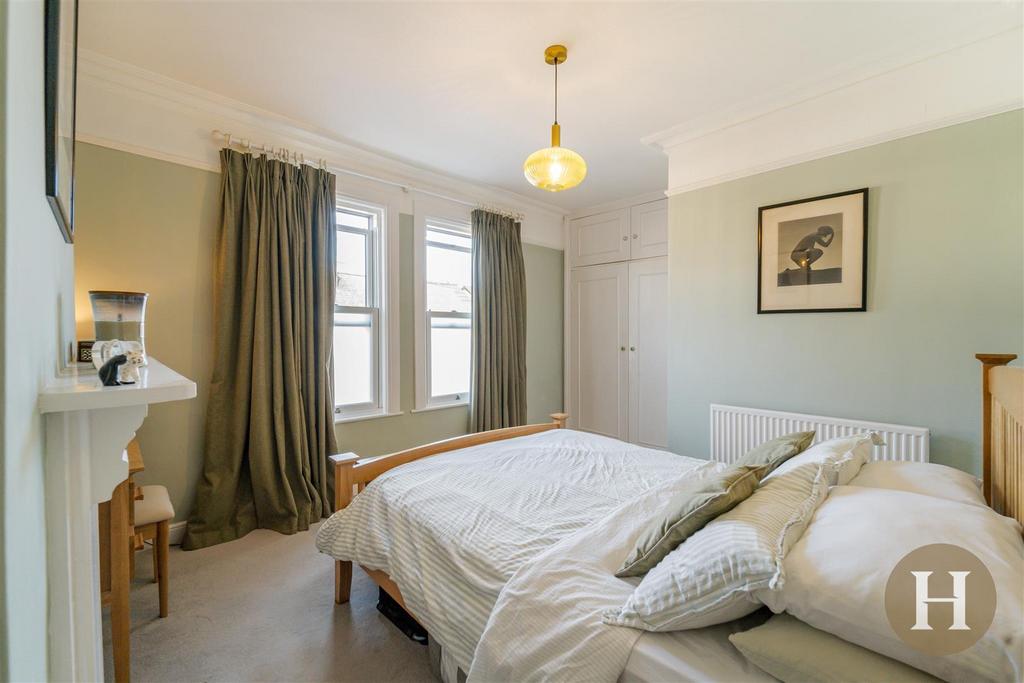 Hadleigh Estate Agents-15.jpg