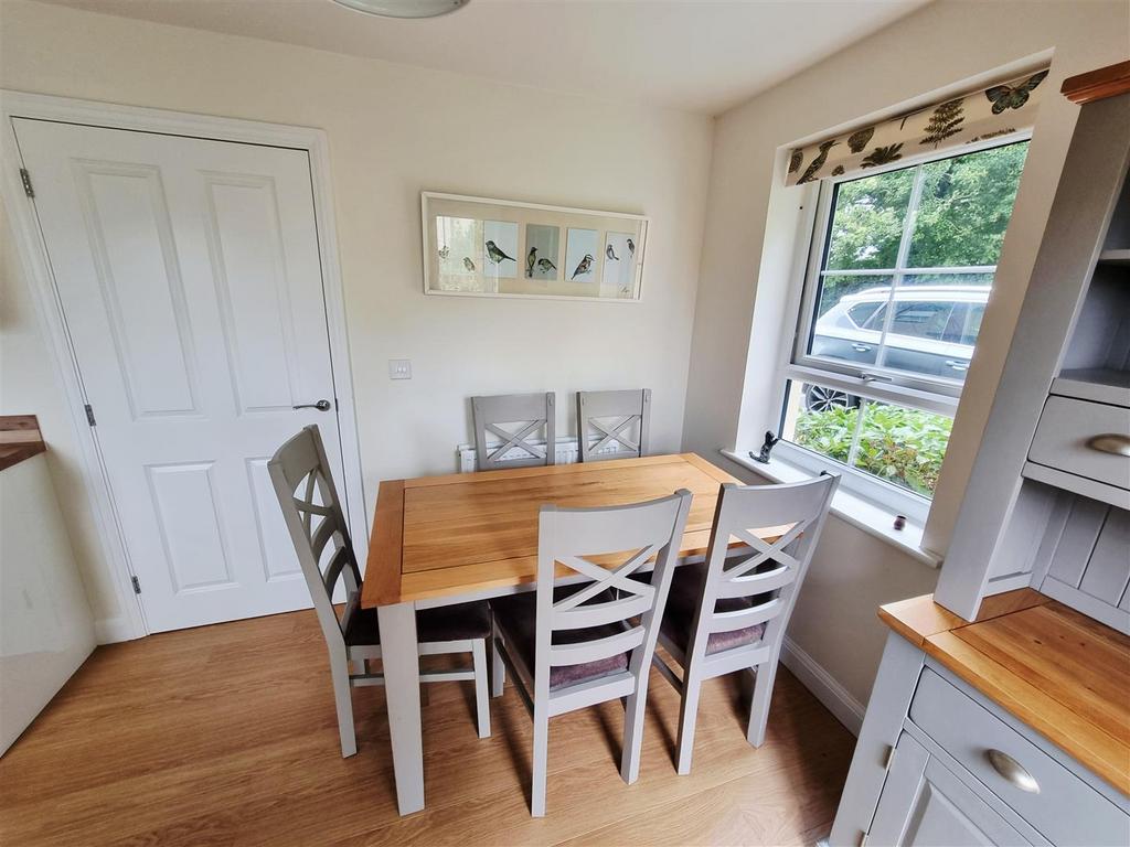Dining room.jpg